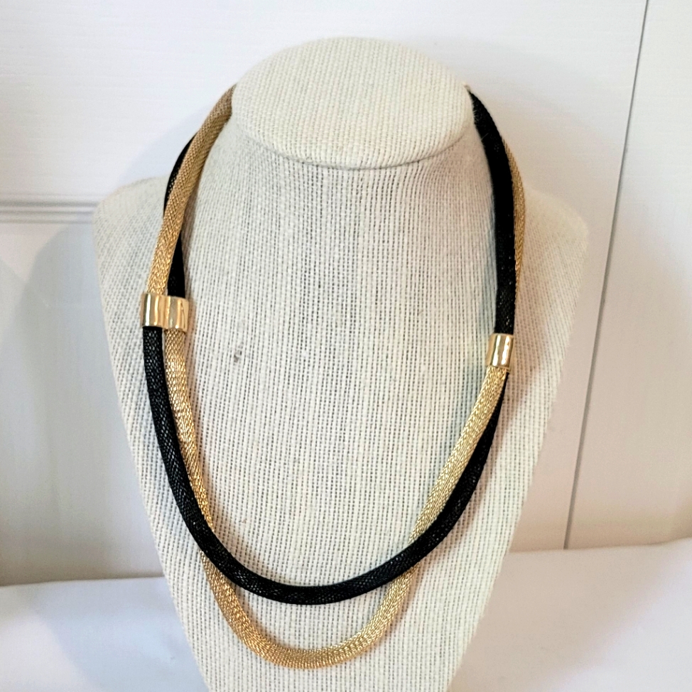 Mika Necklace